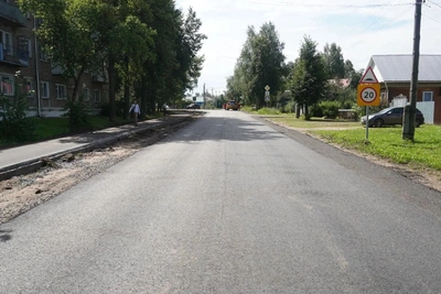 В Можге по нацпроекту обновили тротуары у школ и остановок