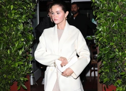 Селена Гомес в Лос-Анджелесе