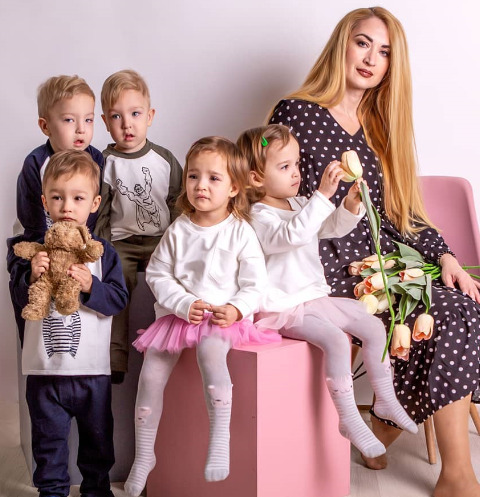 Оксана Кобелецкая о лишении мужа прав на детей: «Его мама не против, лишь бы я не зарилась на их имущество»