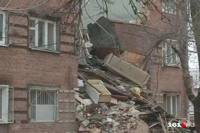 27 января 2024 года в Ростове обрушилась стена жилого дома на Нариманова, 72/3 | Источник: Диана Кулыгина / 161.RU