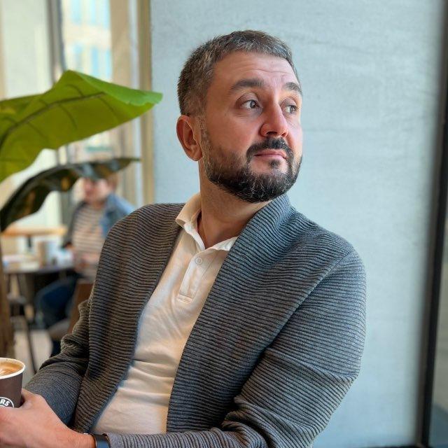 <p>Дмитрий Лобойко</p>