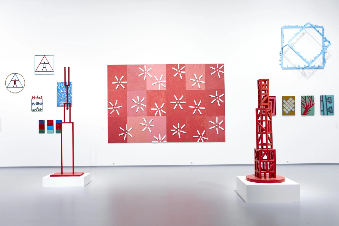 Выставка Игоря Шелковского «Небесный город» в Москве | Источник: Анна Екомасова