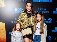 На Cartier не остановилась: Бородина купила дочерям личный автобус для поездок в школу
