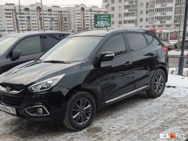 Машину Мария купила, чтобы возить своих дочек и ездить на работу  | Источник: Читательница E1.RU 