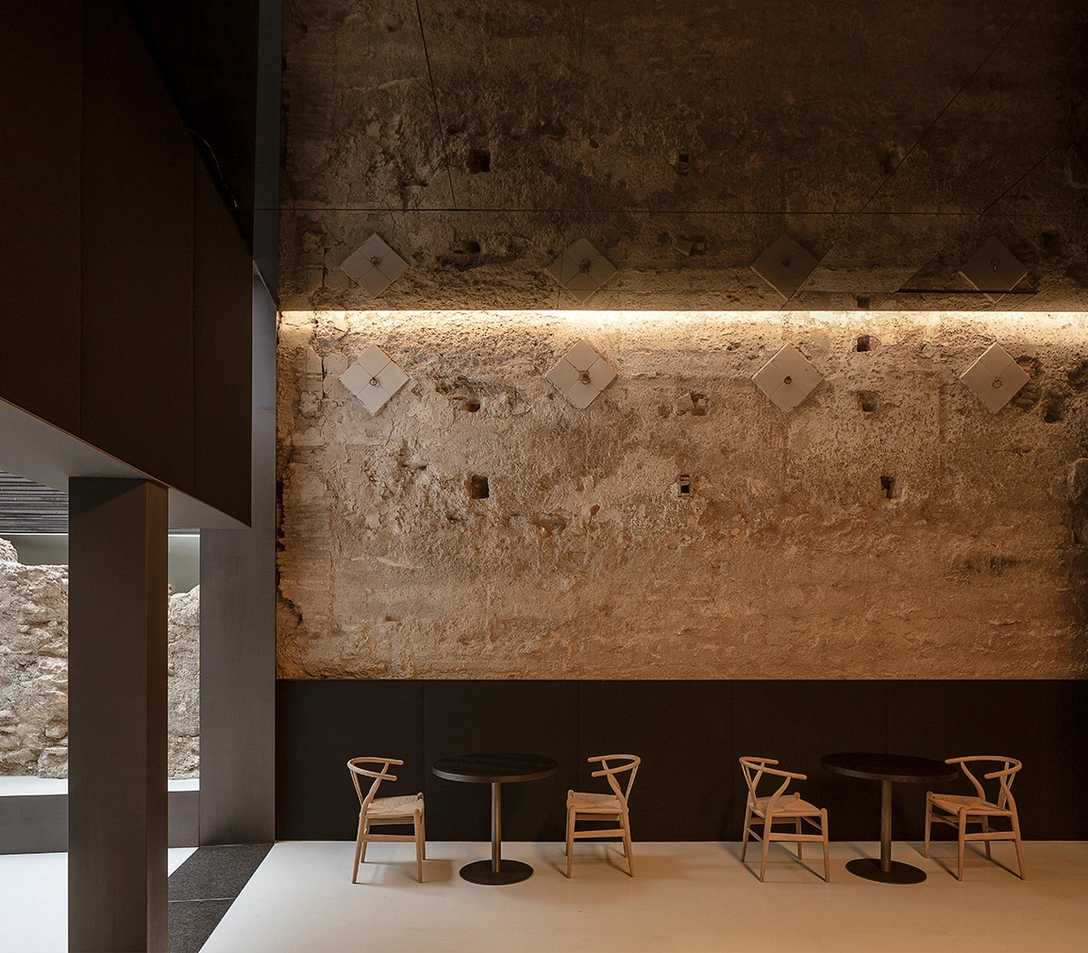 Связь времен: ресторан Suede в Валенсии (фото 0) | Источник: Дэвид Зарзосо