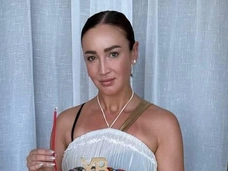 Седокова с сыном, Дуров с козлятами, а Бузова в Китае: звезды отмечают Пасху