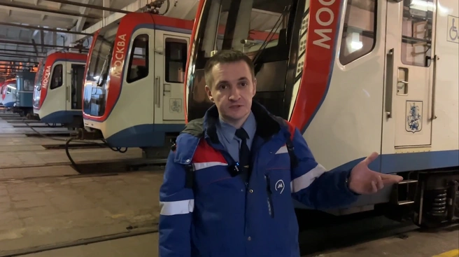 За несколько лет ведения Youtube-канала Владимир Коннов набрал более 700 тысяч подписчиков, многие из которых еще сильнее полюбили столичное метро | Источник: PRO METRO / Youtube.com