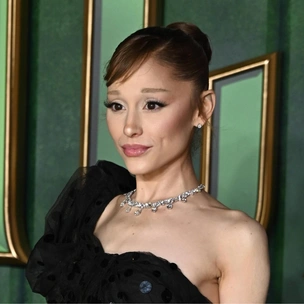 Пьерпаоло Пиччоли представил первую кутюрную работу для Balenciaga — музой стала Ариана Гранде