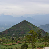 Вообще построили не люди: почему поставили под сомнение почтенный возраст пирамиды Гунунг-Паданг?