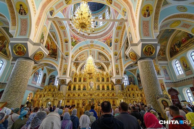 Крестный ход в честь 100-летия святителя Тихона прошел в Чите. Фоторепортаж | Источник: Олег Фёдоров / CHITA.RU