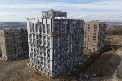 Первые дома ЖК «Сердце Сахалина» готовы на 75%