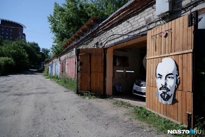 Немного фантазии и ваш гараж уже самый стильный | Источник: Варвара Фролова / NGS70.RU