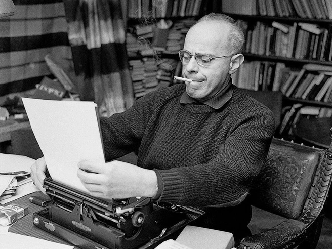 Станислав Лем (1921–2006) — писатель-фантаст и футуролог. В работе «Сумма технологии» он осмыслил долгосрочные перспективы технического прогресса и природу искусственного разума. | Источник: Jakub Grelowski