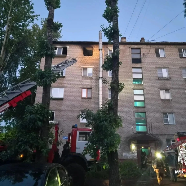 Пожар произошел на пятом этаже | Источник: МЧС России по Ярославской области / Max