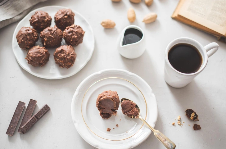 7 важных советов от тренера: какие «вредные» продукты можно не исключать, но при этом худеть