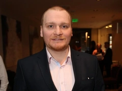 «Размером с кулак»: Сафронов рассказал, как живет с опухолью, и верит ли в чудо