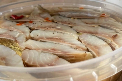 В Чите мужчина пытался купить форель по цене селёдки