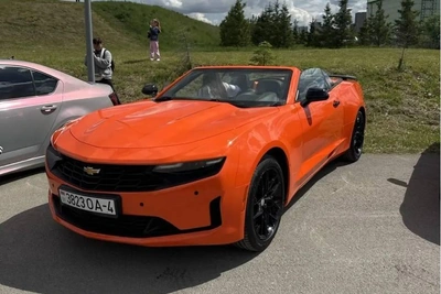 Колонна элитных авто в Екатеринбурге: BMW и Lamborghini