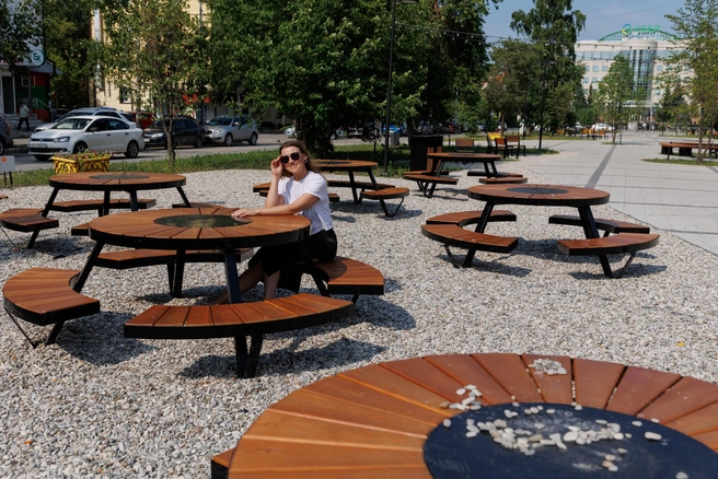 В сквере можно найти прохладные ручьи | Источник: Ирина Шарова