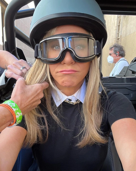 Дженнифер Энистон