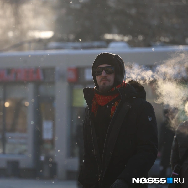 В этот день нужно спрятаться не только от холода, но и от солнца  | Источник: Евгений Софийчук / NGS55.RU 