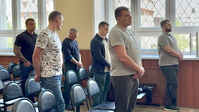 Четверых обвиняемых взяли под стражу в зале суда | Источник: Новосибирский областной суд