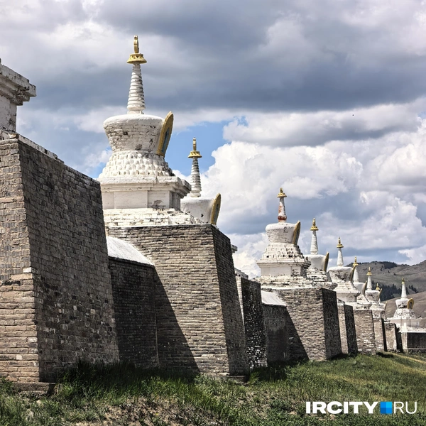 Эрдени-Дзу был построен из руин древней столицы Монгольской империи Каракорума | Источник: Алёна Кашпарова / IRCITY.RU