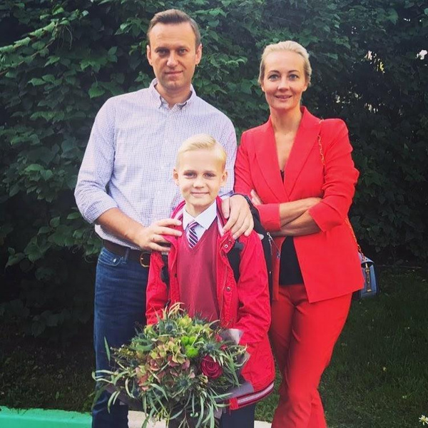Как выглядят и чем занимаются дети ушедшего из жизни Алексея Навального* — фото