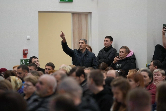 Люди почти месяц протестовали против решения о прокладке теплотрассы | Источник: Максим Афанасьев / Telegram