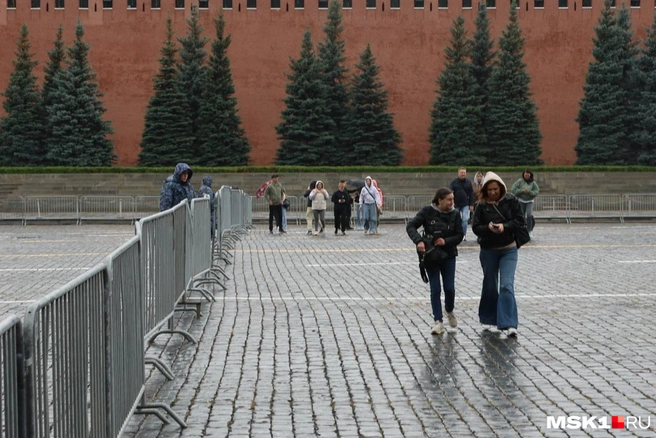 На Красной площади сегодня почти нет туристов и москвичей | Источник: Артем Устюжанин / MSK1.RU