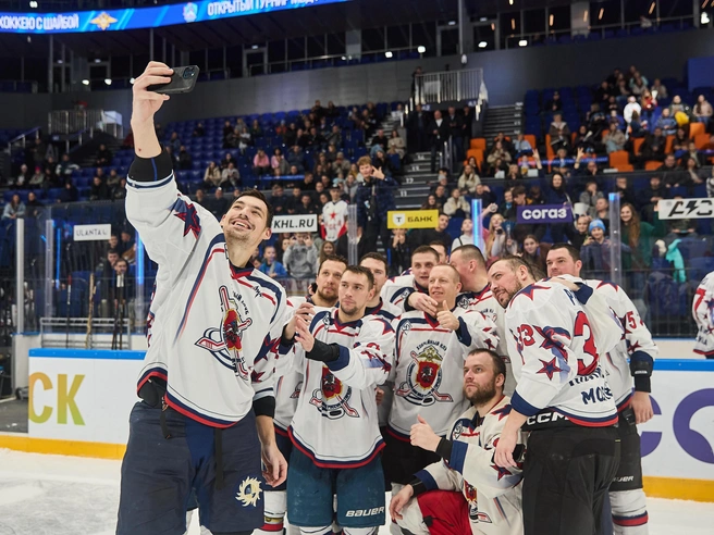 По итогам турнира первое место заняла команда УВД Москвы, обыгравшая в финале ГУ МВД Новосибирской области. | Источник: Александр Ощепков / NGS.RU