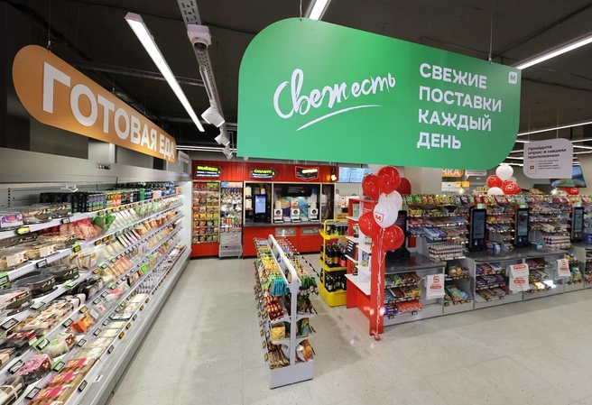 «Магнит» представил новый концепт своего ключевого формата «у дома» и открыл первый обновленный магазин в Москве в октябре 2025 года | Источник: розничная сеть «Магнит»