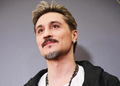 Выигравший в шоу «Маска» Мамонтенок Дима Билан: «Думал, что свалюсь. К остеопату ходить еще месяца два!»