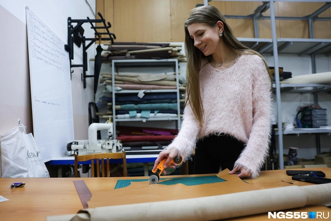 Пара разделила обязанности | Источник: Евгений Софийчук / NGS55.RU
