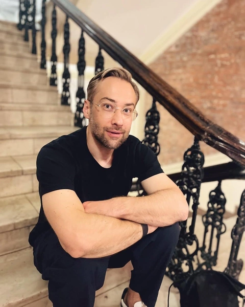 Дмитрий Шепелев | www.starhit.ru