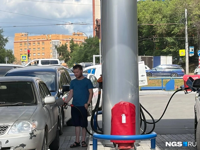 Автомобилисты не готовы отказываться от машин из-за трудностей | Источник: Настасья Медведева / NGS.RU