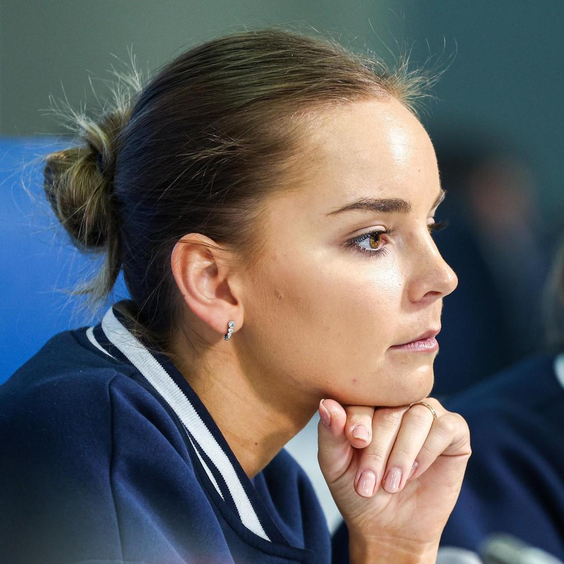 <p>Арина Аверина</p>