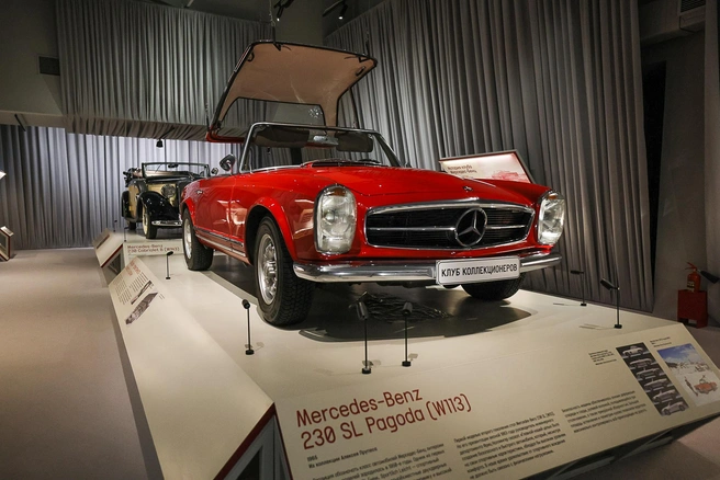Mercedes-Вenz — 230 SL | Источник: Артем Устюжанин / MSK1.RU