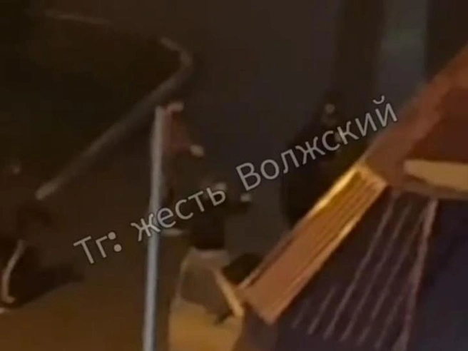Танцорам было весело, а местным жителям — не очень | Источник: «Жесть Волжский» / Telegram