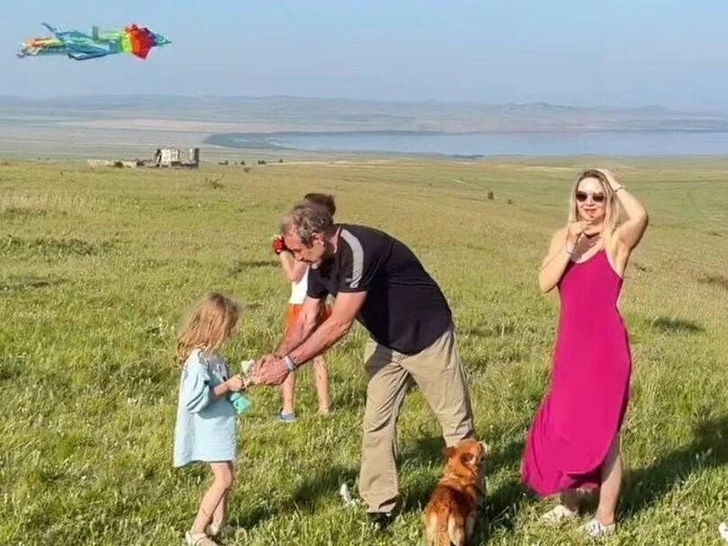 Сергей и Ирина Усольцевы с дочкой Ариной