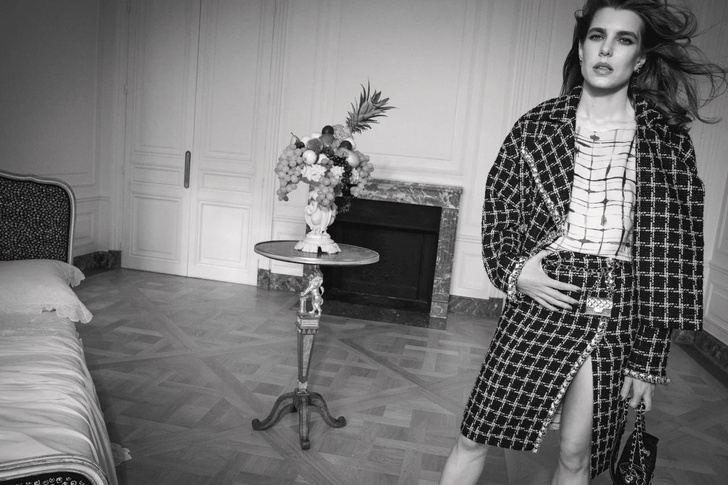Внучка Грейс Келли — Шарлотта Казираги в завораживающей рекламе Chanel