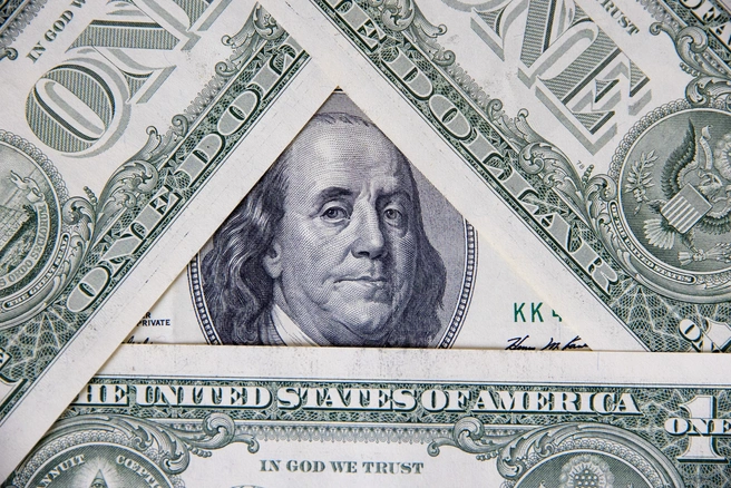 Американский миллиардер Баффет «уходит в тень». Куда пойдут его 1,35 миллиарда долларов? | Источник: Владислав Лоншаков / E1.RU