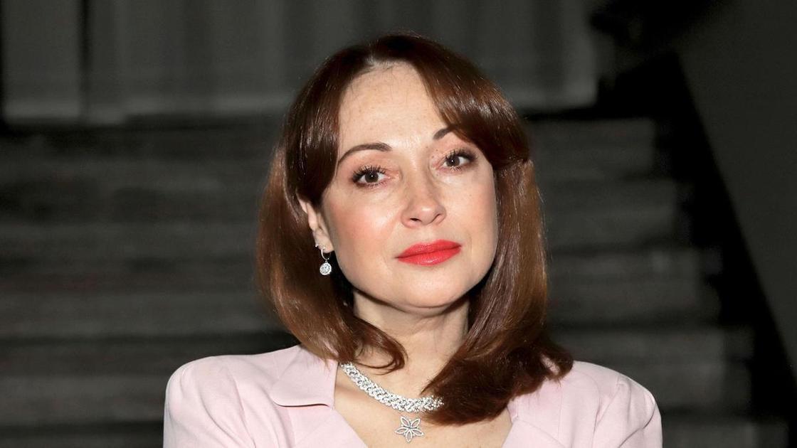 Жалаңаш әйелдер