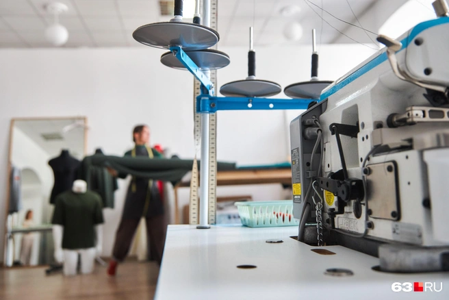 Чаще всего нестоличные рестораторы ограничиваются двумя комплектами | Источник: Роман Данилкин / 63.RU