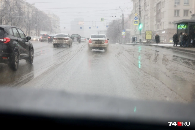 На дорогах снег, правда, тает сам | Источник: Наталья Лапцевич