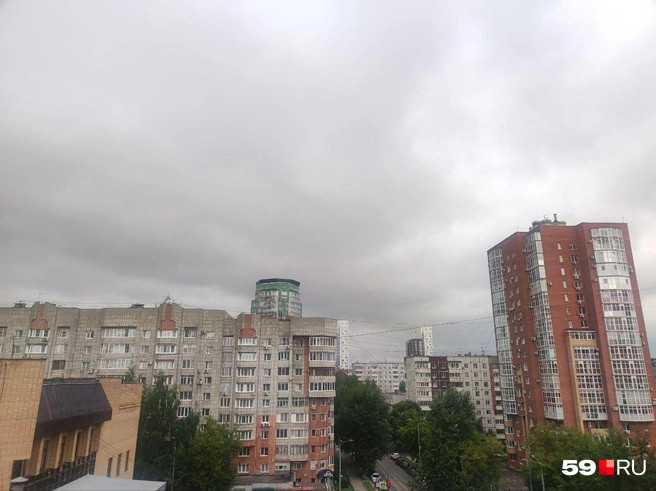 С самого утра в городе пасмурная погода | Источник: Наталия Главатских / 59.RU