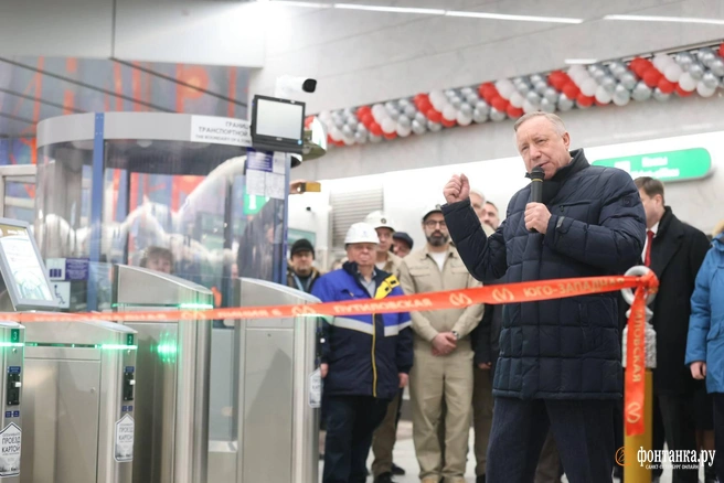 Группа ВТБ передала Петербургу свои 14% акций «Метростроя Северной столицы». Компания теперь совершеннолетняя, и дальше Смольному уже не с кем будет разделить ответственность за новые станции. | Источник: Валентин Егоршин / FONTANKA.RU