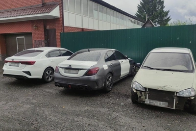 Автосервис в частном секторе Екатеринбурга вызвал войну с соседями