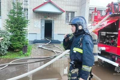 Двое пострадали при пожаре в Барнауле
