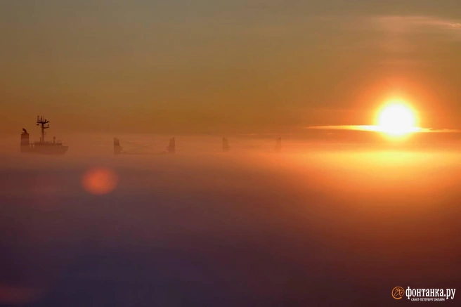 Январь подарил Петербургу невероятные восходы, закаты и миражи